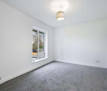 Thornfield Road, Banstead, SM7 - Photo 2