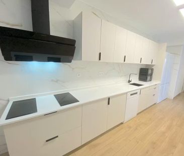 Avenida de Ramón y Cajal, Sevilla, Andalusia 41005 - Photo 4