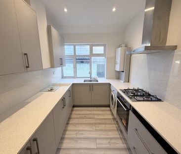 3 bedroom maisonette to rent - Photo 3