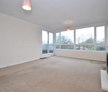 2 bedroom maisonette to rent - Photo 2