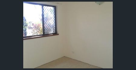 This refurbished two bedroom ground floor unit is a great find in Holloways Beach. - Photo 3