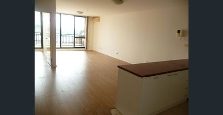 One bedroom apartment in the heart of Hornsby - Photo 5