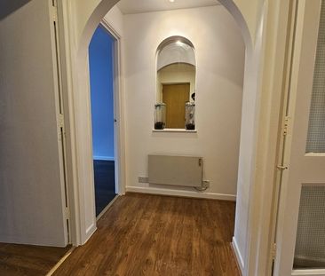 2 Bed Flat, St. Christophers Gardens, CR7 - Photo 2