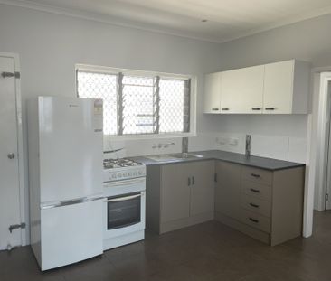 3/15 Lily Street, Cairns North QLD 4870 - Apartment For Rent | Domain - Photo 4