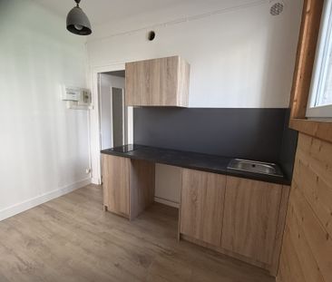 Location Appartement 1 pièce 25m² CHAMBERY 73000 - Photo 1