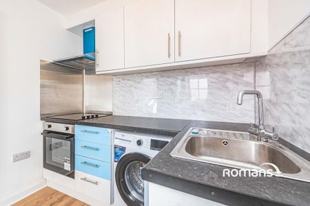1 bedroom flat to rent - Photo 4