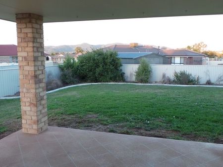 WESTDALE - Family Home In Quite Street - Photo 5