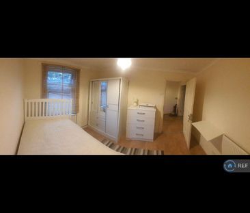 1 bedroom in a house share to rent - Photo 5