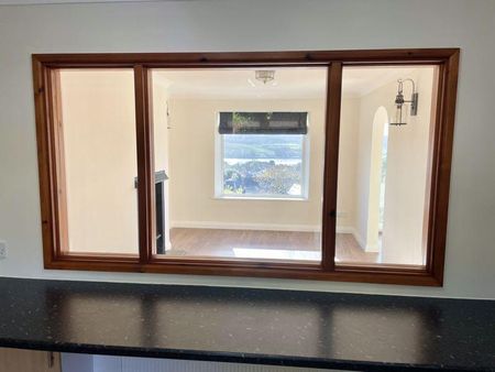 2 bedroom end of terrace house to rent - Photo 2