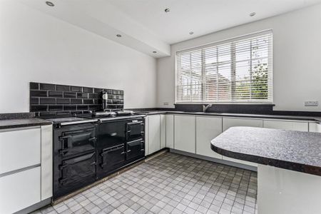 5 bedroom manor house to rent - Photo 5