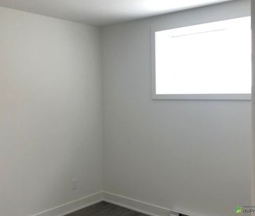 2327, rue Latour, Longueuil (St-Hubert) à louer - Photo 3