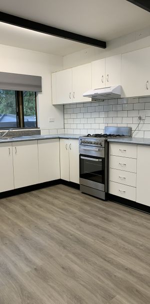 CUTE COTTAGE IN NORTH NAROOMA - Photo 1