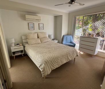 Upper Coomera - Photo 1