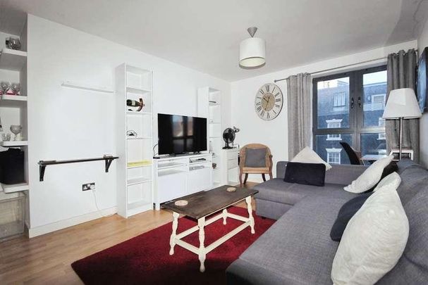 Queens Dock Avenue, City Centre, Hull, HU1 - Photo 1