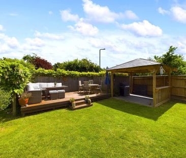4 bedroom detached bungalow to rent - Photo 1