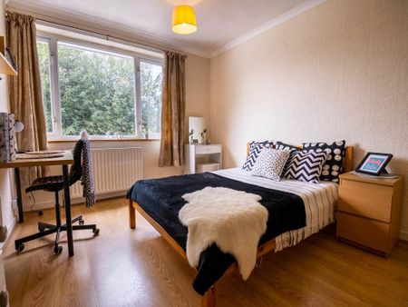 6 bedroom house to rent - Photo 4