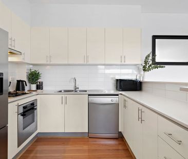 Gorgeous Sun-filled Garden Apartment | | Extra Convenient Location - Photo 5
