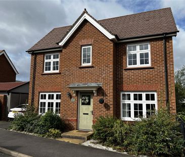 4 bedroom detached house to rent - Photo 2