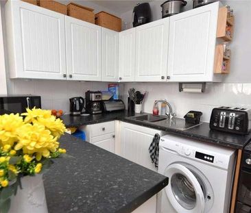 High Street, Shoeburyness, Essex, SS3 - Photo 5