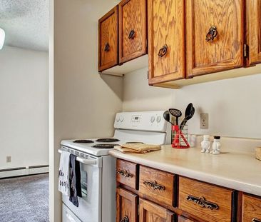 Madison Park | 105 Cambridge Ave, Regina - Photo 1