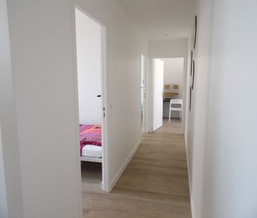 chambre dans COLOCATION meublée - Cannes La Bocca - Photo 5