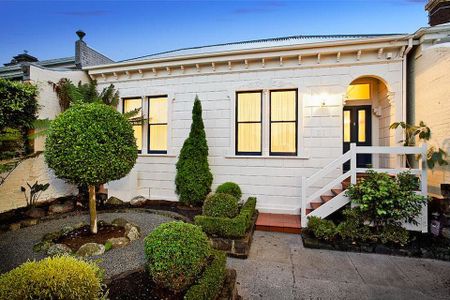 21 May Road, Toorak. - Photo 3