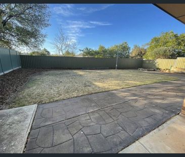 21 Lymn Avenue, Athelstone, SA 5076 - Photo 4