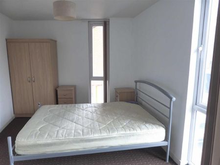 2 bedroom apartment to rent - Photo 5