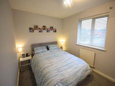 2 bedroom semi-detached house to rent - Photo 4