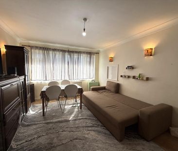 2 bedroom ground floor flat to rent - Photo 2