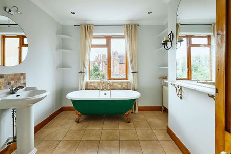 Pyrmont Road, W4, London - Photo 2