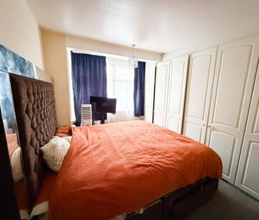 4 bedroom terraced house to rent - Photo 5