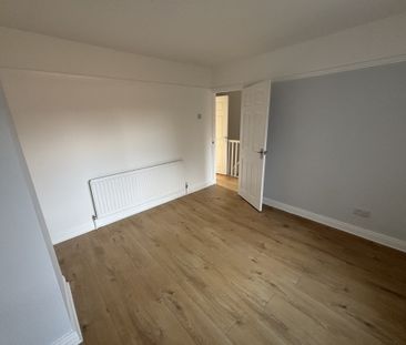 Hastilar Road South, Sheffield - Photo 1