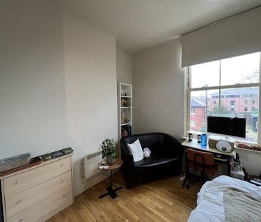 Wenlock Terrace, Fulford - P1506 - Photo 1