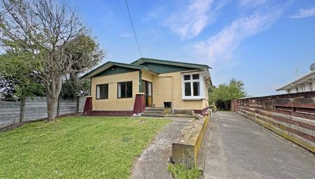 CASTLECLIFF - 3 BEDROOMS - Photo 5