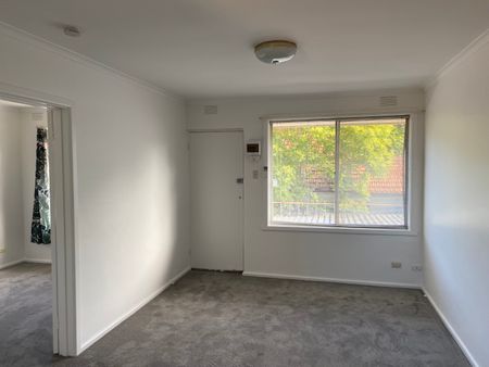 8 / 66 Lillimur Rd, Ormond - Photo 4