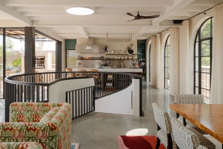 A Reimagined Warehouse Home on Barnsbury Square - Photo 2