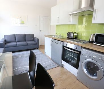 Room in a Shared Flat, Bradley House, E3 - Photo 6