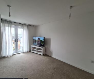 2 bedroom apartment to rent - Photo 3