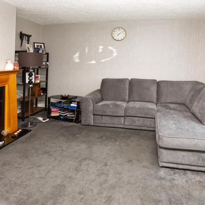29 Georges Street, Newtownards, BT23 7NH - Photo 1