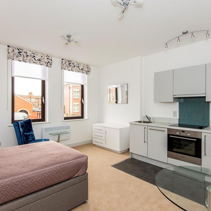 Studio to rent - Photo 1