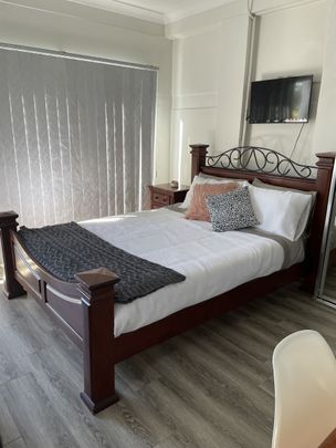 LOW MAINTENANCE STUDIO LIVING! - Photo 1