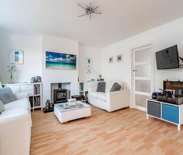 4 bedroom house to rent - Photo 3