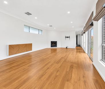Contemporary 4-Bedroom Family Home in Greenacres - Photo 1