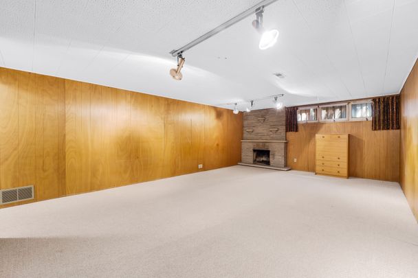 For Lease - 24 Ealing Drive, Toronto, Ontario - Photo 1