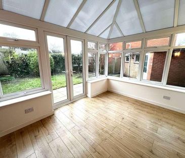 Shenstone Drive, Balsall Common, CV7 - Photo 1