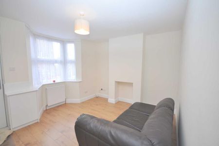 2 bedroom cottage to rent - Photo 3