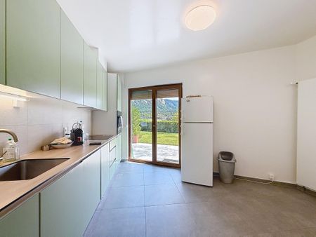 Beautiful and spacious contemporary villa, with open views - Foto 4