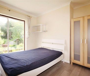 4 bedroom terraced house to rent - Photo 4