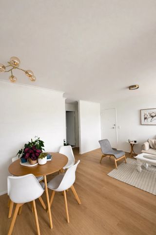 Stylishly Renovated Apartment in a Peaceful Paddington Pocket - Photo 4